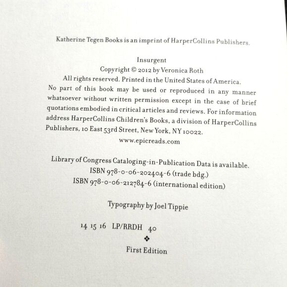 Divergent Trilogy Veronica Roth 1st Ed Hardcover Divergent Insurgent Allegiant - Picture 4 of 6